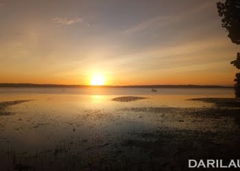 Belajar Mangrove di Matalalang, Bonus Sunset