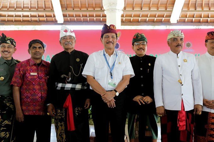 Deklarasi Sakenan di Pura Sakenan, Bali, Selasa (9/10). FOTO: MARITIM.GO.ID