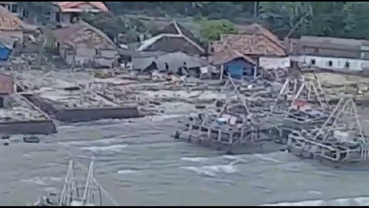 Tsunami Selat Sunda
