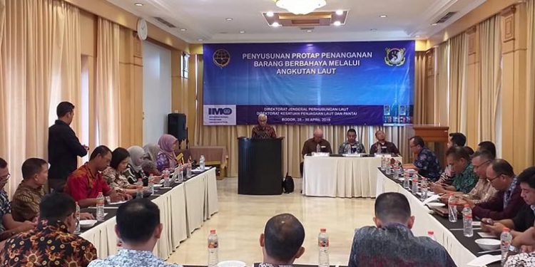 Hubla Susun Penanganan Muatan Berbahaya