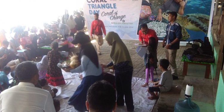 Meriah, Peringatan Coral Triangle Day di Mataram