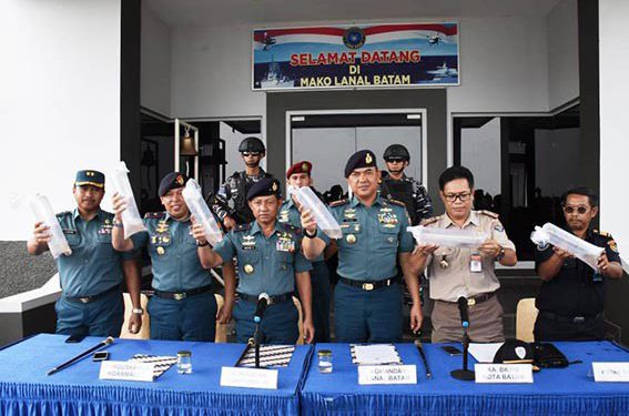 TNI Angkatan Laut Gagalkan Penyelundupan Benih Lobster ke Singapura