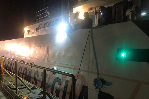 Bakamla Tangkap Kapal Transfer BBM Ilegal di Batam