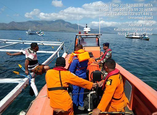 Kapal Cepat Tabrakan dengan Kapal Nelayan di Flores Timur