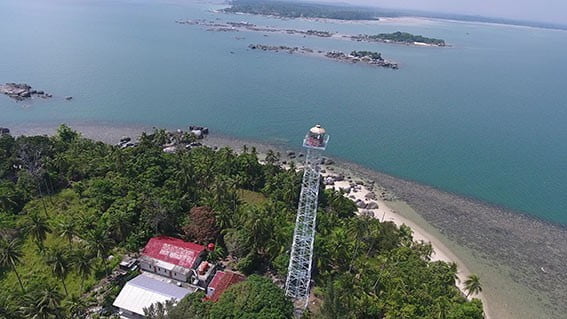 Menara Suar di Pulau Penyusu. FOTO: DEPHUB.GO.ID
