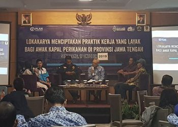 Lokakarya “Menciptakan Praktik Kerja Yang Layak Bagi Awak Kapal Perikanan di Provinsi Jawa Tengah, Kamis (17/10). FOTO: DFW-INDONESIA