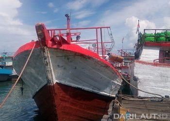 Kapal perikanan di Pelabuhan Benoa. FOTO: DARILAUT.ID