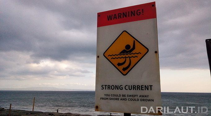 Wisata Pantai, Perhatikan Tanda Strong Current