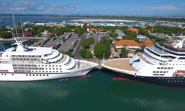 Kapal Pesiar MS Vasco Da Gama dan MV Europa Sandar di Benoa