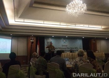 Pers Tanpa Kenal Lelah Memberitakan Pandemi Covid-19