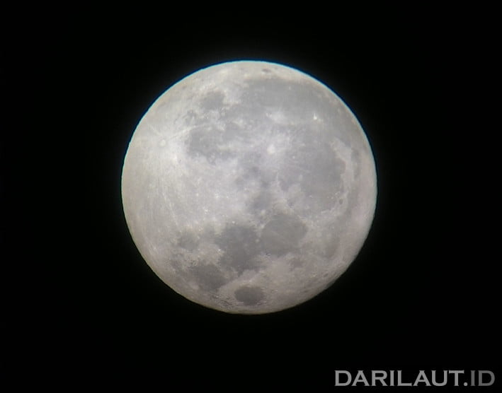 Bulan. FOTO: DARILAUT.ID