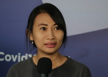 Kisah Relawan Perempuan Jadi Supir Ambulans Tangani Pasien Covid-19