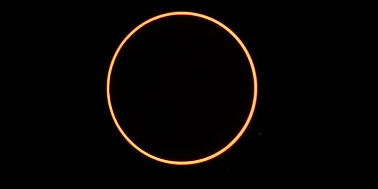 Lama Gerhana Matahari Cincin 5 jam 48 menit