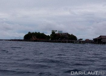 Pulau Papan di Taman Nasional Kepulauan Togean, Sulawesi Tengah. FOTO: DARILAUT.ID