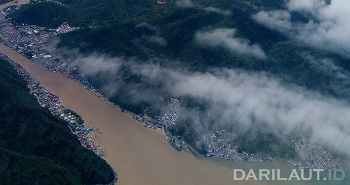 Menilai Kesehatan Ekosistem Sungai Dengan Makrozoobentos