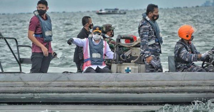 Tim Gabungan Temukan Titik Lokasi Jatuhnya Pesawat