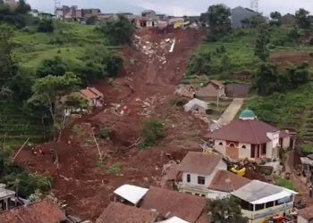 Longsor di Sumedang, 16 Meninggal, 23 Hilang