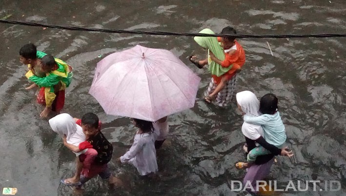Genangan banjir di Jakarta. FOTO: DARILAUT.ID