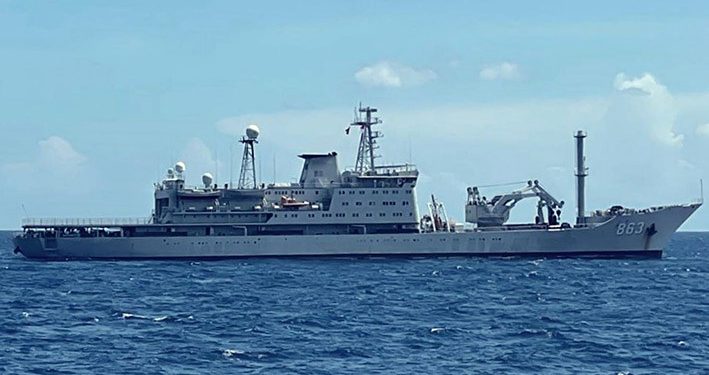 Kapal Angkatan Laut China Dukung Evakuasi KRI Naggala-402