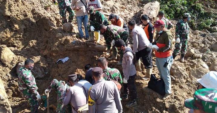 Longsor di Tapanuli Selatan, 8 Orang Hilang