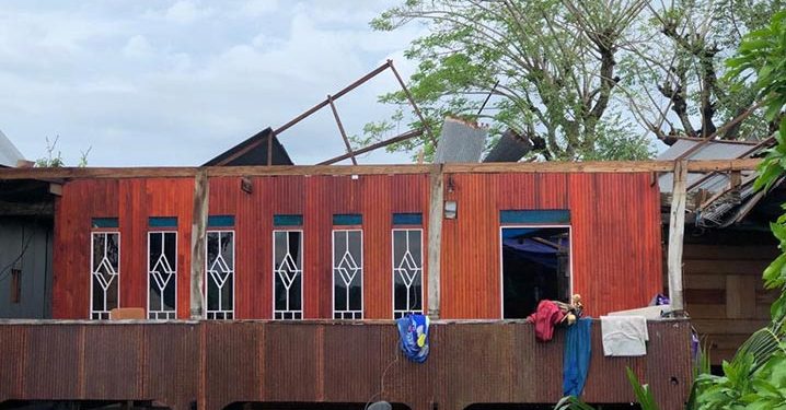 Ratusan Rumah Rusak Karena Angin Kencang di Wajo