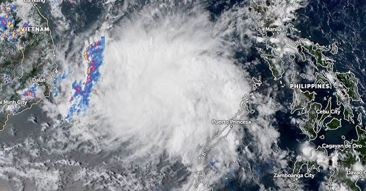 Bibit 93 W Bergerak ke Spratly, Potensi Medium Jadi Siklon Tropis