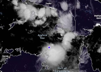 Bibit siklon tropis 94P, pada Sabtu (16/4). GAMBAR: ZOOM.EARTH