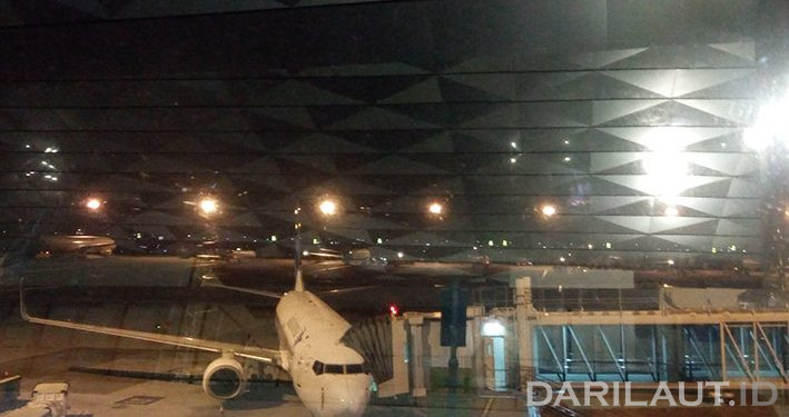 Data Arah Angin dan Curah Hujan Penting untuk Penerbangan