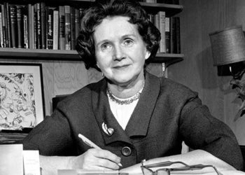 Rachel Carson (1907-1964) seorang ahli biologi kelautan, penulis, dan ahli konservasi. FOTO: RACHELCARSON.ORG