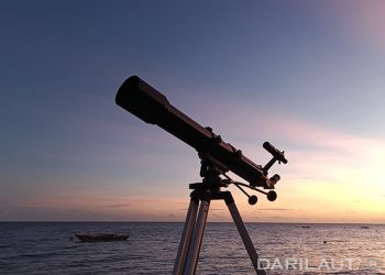 Ilustrasi observasi astronomi. FOTO: DARILAUT.ID