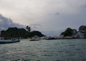 Berusia 140 Tahun, Menara Suar Pulau Lengkuas Berfungsi dengan Baik