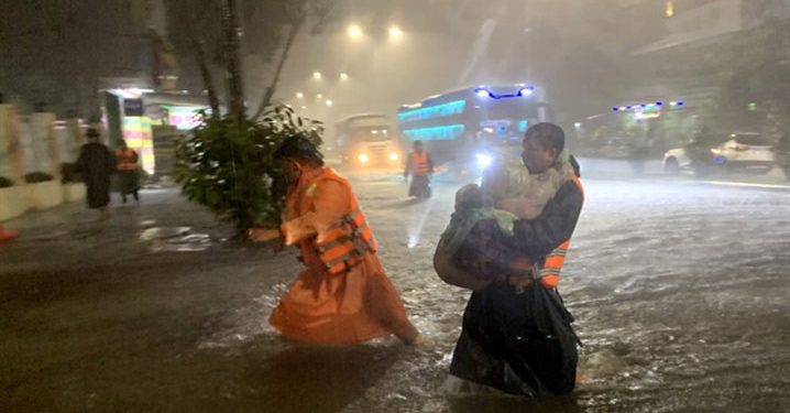 Badai Sonca Membawa Hujan Lebat dan Menyebabkan Banjir di Vietnam
