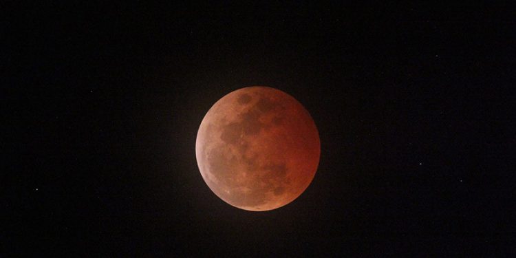 Perlu 322 Tahun Menyaksikan Kembali Uranus dan Gerhana Bulan Total