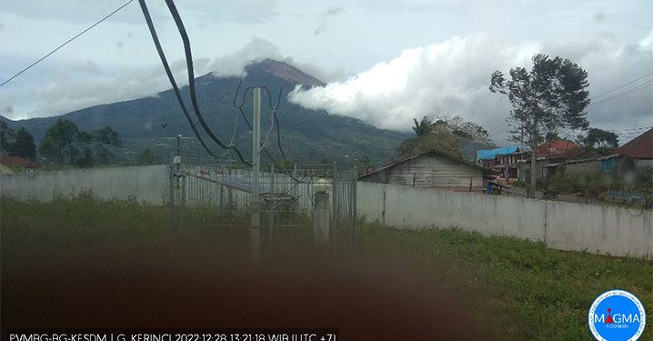 Ada Peningkatan Amplitudo Gempa Tremor di Gunung Api Kerinci