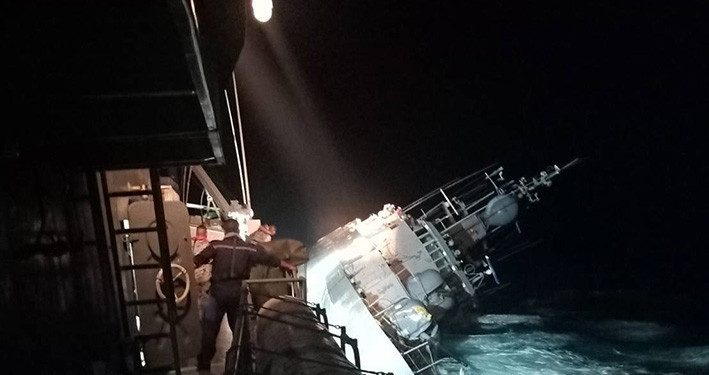Kapal Angkatan Laut Thailand Tenggelam Saat Patroli