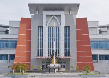 Prof Thahir Musa Wafat, Universitas Negeri Gorontalo Kibarkan Bendera Setengah Tiang