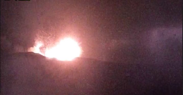 Gunung Api Anak Krakatau Meletus