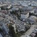 Ribuan bangunan roboh karena gempa bumi sangat dahsyat mengguncang Turki dan Suriah, Senin (6/2). FOTO: AP