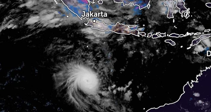 Berada di Selatan Jakarta Intensitas Herman Menjadi Siklon Tropis Parah
