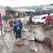 Tim Palang Merah Malawi, masih terus melakukan pencarian dan penyelamatan, serta pertolongan bagi warga yang menjadi korban topan Freddy, Senin (13/3). FOTO: MALAWI RED CROSS