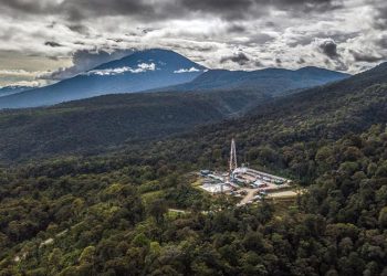 Proyek Pembangkit Listrik Tenaga Panas Bumi Muara Laboh, Indonesia, membantu memajukan Indonesia menuju tujuan energi terbarukan dan mitigasi perubahan iklim. FOTO: ADB/Gerhard Joren/UN.ORG
