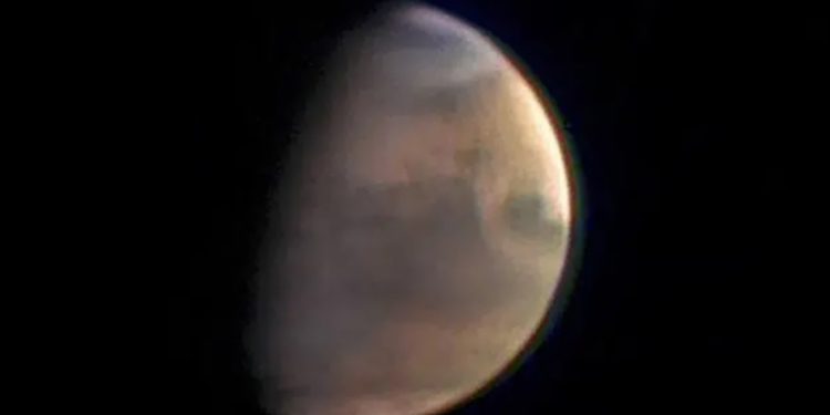 Siarang Langsung Pertama Planet Mars Butuh 17 Menit Mencapai Bumi