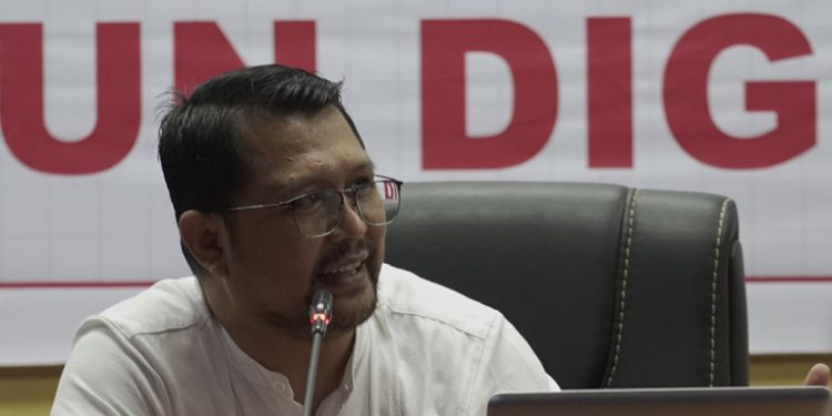 Cerdas Menangkal Hoaks