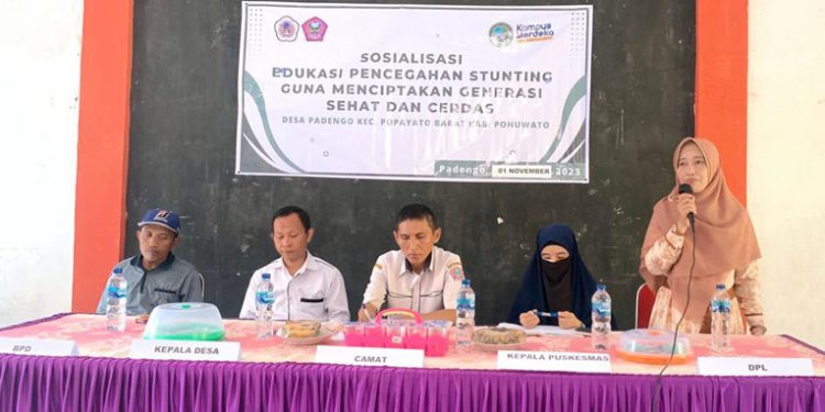 Mahasiswa KKN Administrasi Publik UNG Sosialisasi Pencegahan Stunting di Popayato Barat
