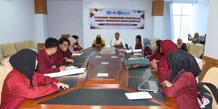 UNG Menggelar Pemilihan Mahasiswa Berprestasi, Fakultas Kedokteran Terbaik Pertama