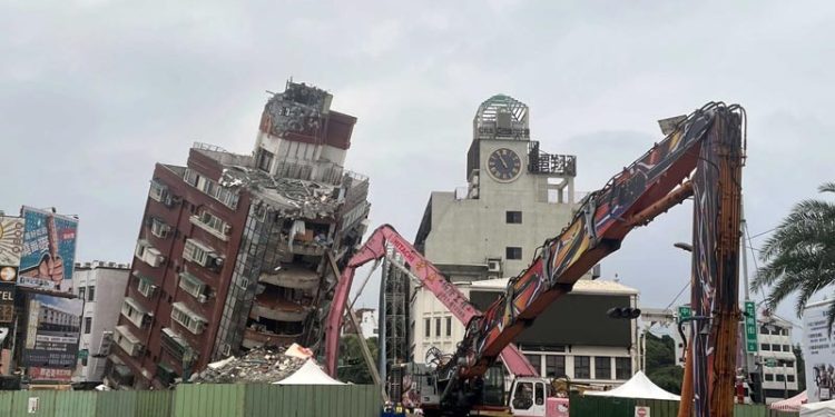 Gempa Taiwan, Korban Tewas Bertambah Menjadi 13 Orang, 6 Hilang
