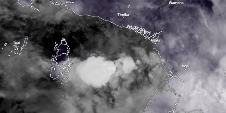 Bibit Siklon Tropis Berkembang di Dekat Kepulauan Aru, Laut Arafura