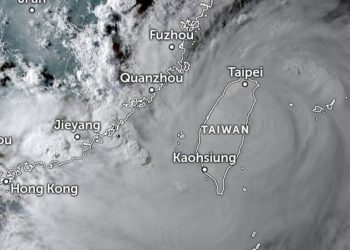 Malam Ini Topan Super Gaemi Mendarat di Taiwan Utara