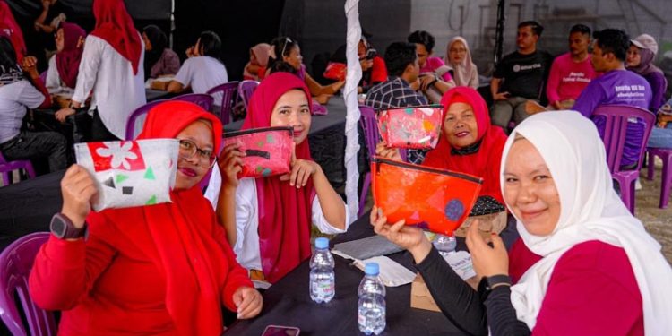 Program Desa Berdaya Amartha Menyasar Perempuan Pelaku Usaha Kecil dan Mikro di Desa Botubarani