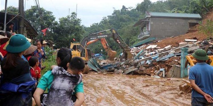 58 Orang Tewas Karena Topan Yagi di Vietnam